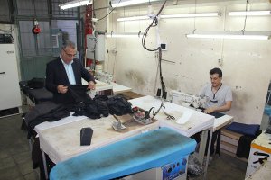 گپ و گفت خودمانی با رئیس اتحادیه خیاطان  و تولید کنندگان پوشاک کرج 