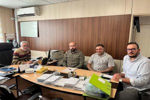 در واحد بازرسی و نظارت اتاق اصناف مرکز استان بررسی شد 🔹حضور بازرسین اتحادیه کشوری تولیدکنندگان و فروشندگان گازهای طبی و صنعتی در محل دفتر بازرسی و نظارت اتاق اصناف مرکز البرز