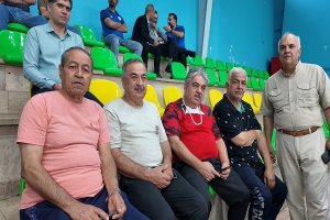 گزارش تصویری از افتتاح اولین دوره از مسابقات فوتسال یادواره شهدای اصناف