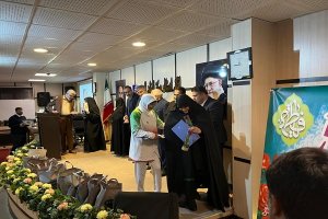 در اتاق اصناف مرکز استان برگزار شد   🔴بزرگداشت روز زن و مقام شامخ مادر با حضور بانوان عضو هیات مدیره اتحادیه های صنفی و بانوان شاغل در اتاق اصناف و اتحادیه ها 