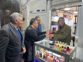 ارج نهادن مقام شامخ پدر و تکریم روز مرد/  توسط هیات رئیسه اتاق اصناف مرکز البرز و بسیج اصناف استان انجام شد