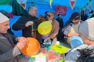 راهپیمایی چهل و ششمین سالگرد پیروزی انقلاب اسلامی با حضور اصنافیان، بازاریان ،فعالین اقتصادی و اقشار مختلف مردم شهر کرج در مسیرهای تعیین شده برگزار شد