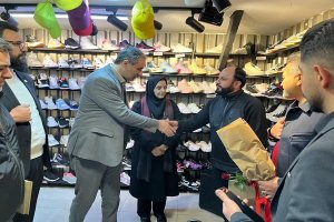 با هدف پاسداشت فرهنگ مشتری مداری و رعایت انصاف در کسب رزق و روزی حلال، از کسبه منطقه گوهردشت کرج تجلیل به عمل امد