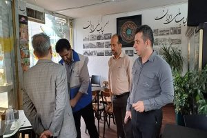 گشت مشترک بازرسی اتاق اصناف مرکز استان البرز و نمایندگان  دادستانی کرج به همراه بازرسان معاونت بهداشتی دانشگاه علوم پزشکی استان البرز در منطقه غرب و شرق مرکز استان از صنوف طباخی ها و ابمیوه فروشی ها ؛مورخ ۲۳ و ۲۴ خرداد ماه 1403