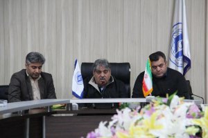 کسبه خسارت دیده مجتمع تجاری گلشهرکرج : اغتشاشگران ، دسترنج چند سال کسب و کارمان را نابود کردند .